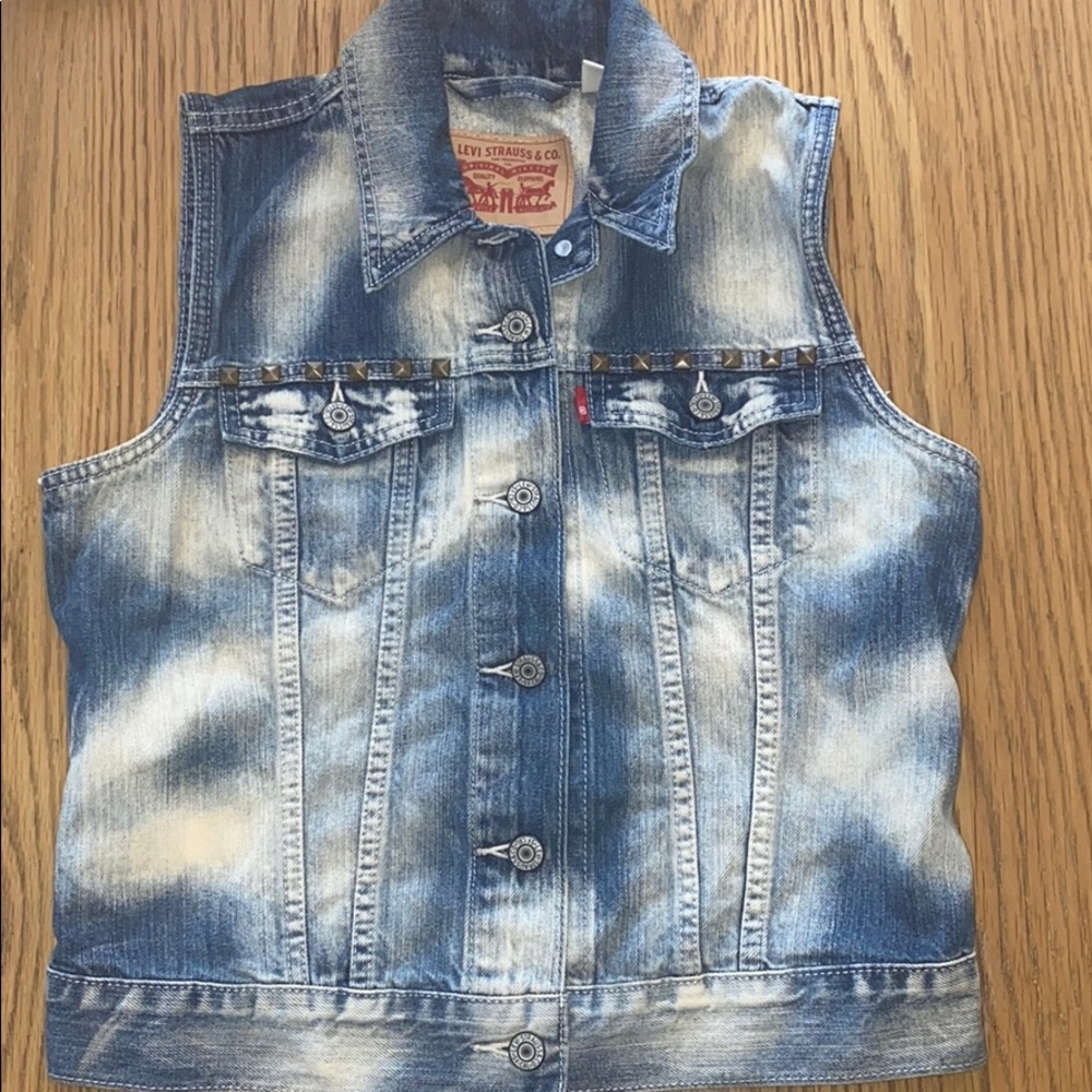 Levi’s women’s DENIM Sleeveless Boho Vest Medium